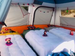インペリアルインカトレイルでのトレッキング中の夜の高級テント